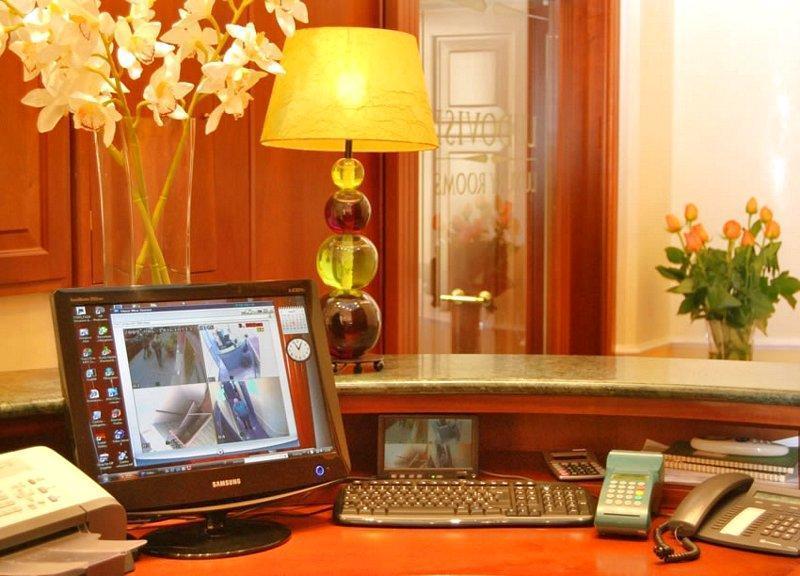 Luxury Ludovisi Rooms Rom Exterior foto